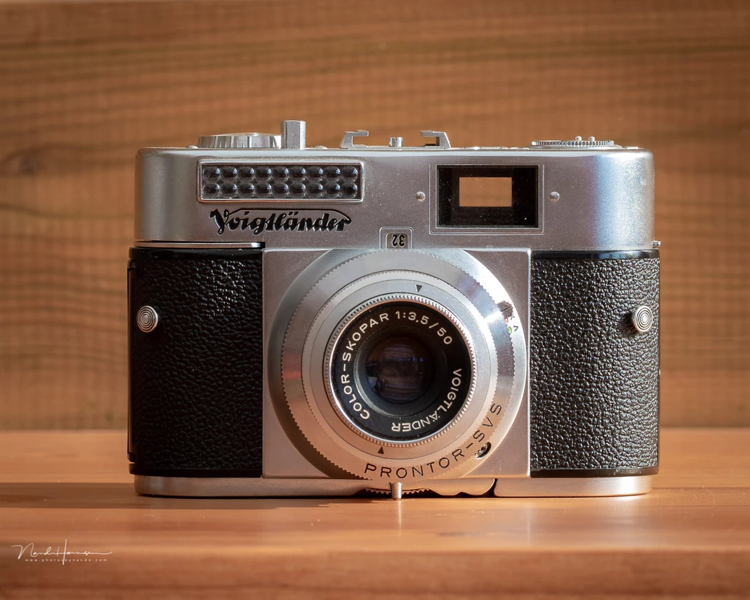 Using manual exposure setting is like using your modern camera like this old Voigtländer. It's not wrong, but sometimes strange if an automatic exposure setting makes more sense.