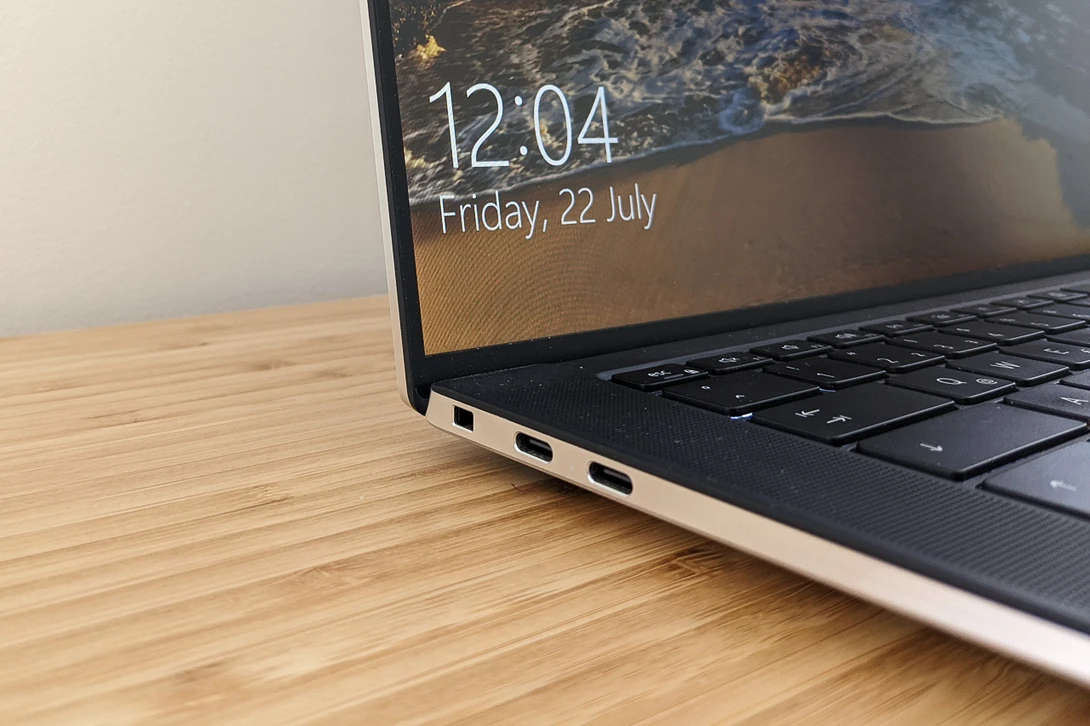 Dell XPS Ports Left