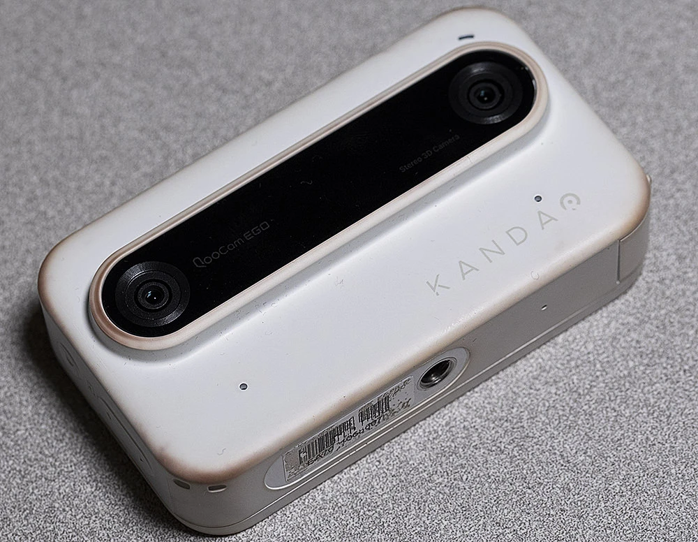 The Aurora White version of the QooCam EGO didn't wear that well, picking up color from the viewfinder as it was stored in the same bag. It still worked fine.