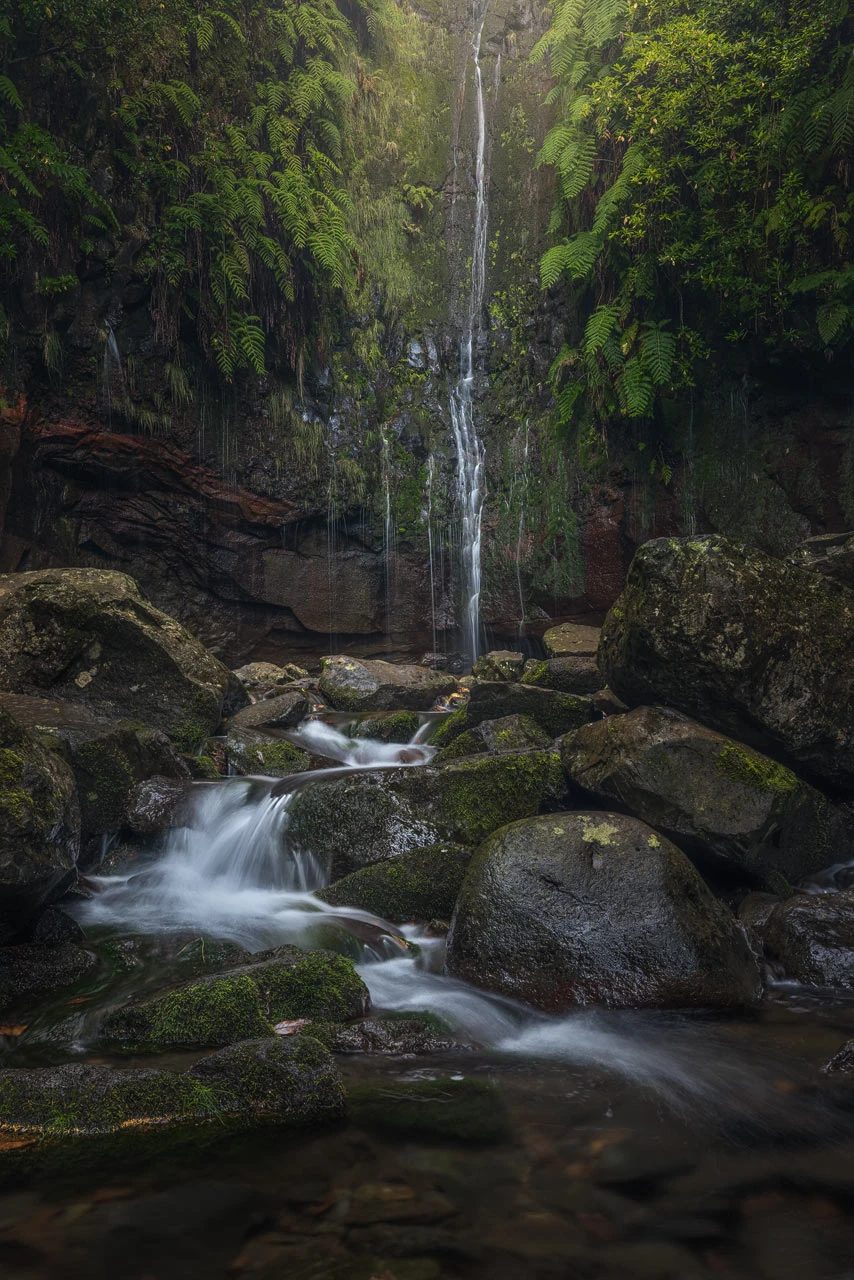 25 Fontes Waterfall After