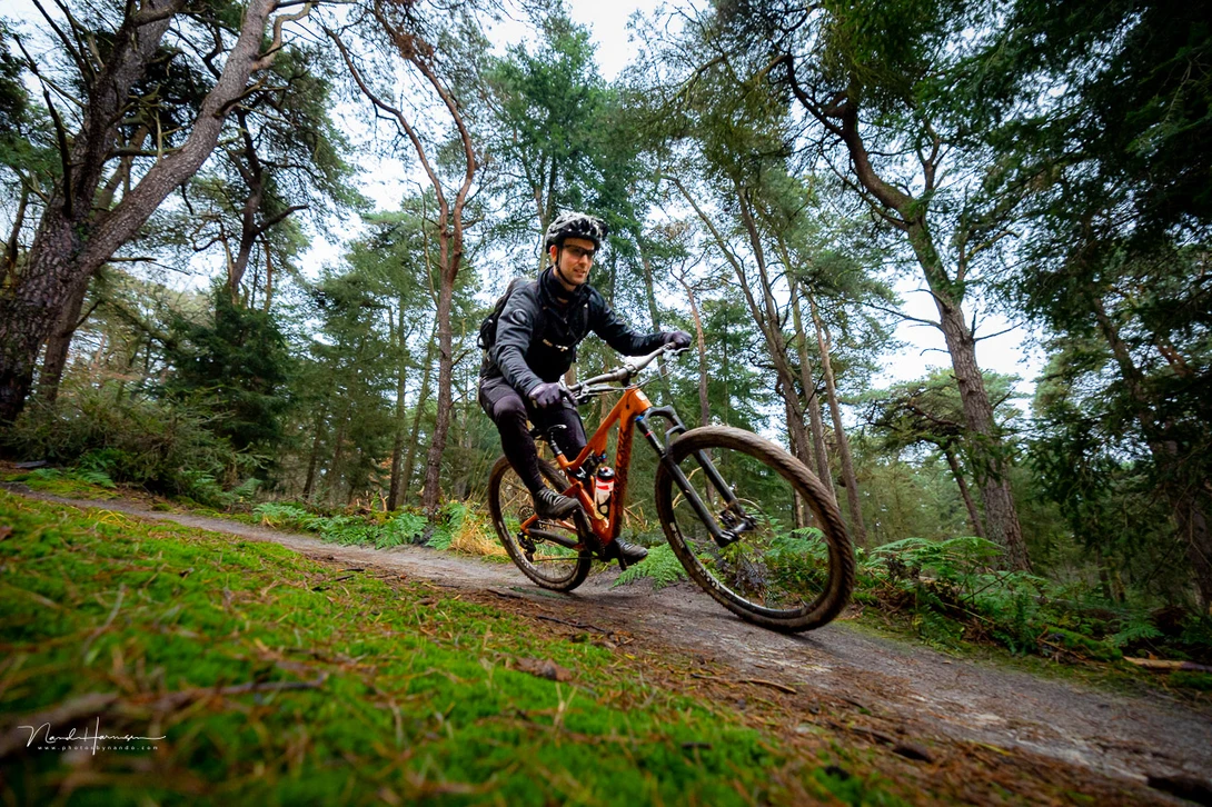 I use shutter priority and let the camera take care of the other settings. This way I can concentrate on the panning and not worry about the settings (15mm, 1/500 sec)