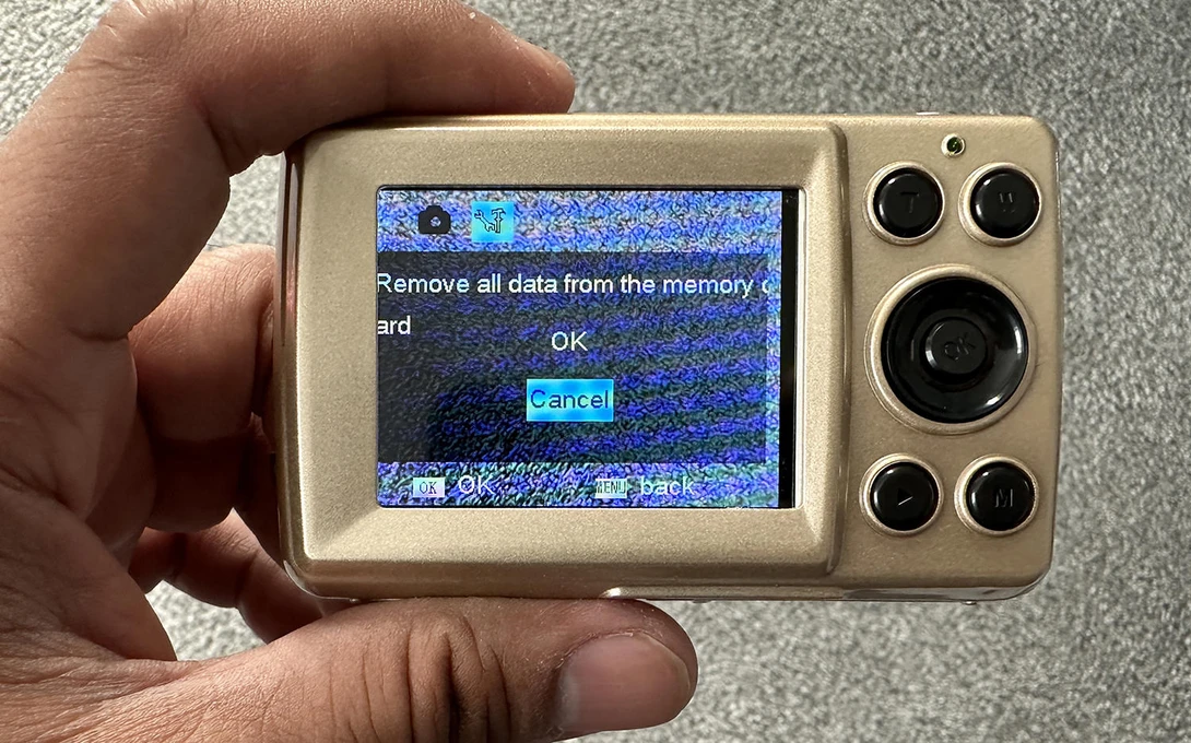 The screen isn't set quite right into the body, leaving a black bar on the right with icons and menu items cut off on the left.