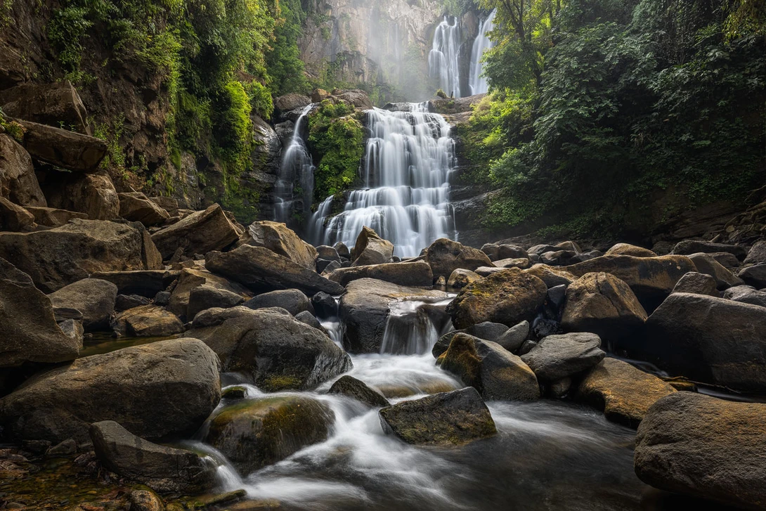 Nauyaca Waterfall