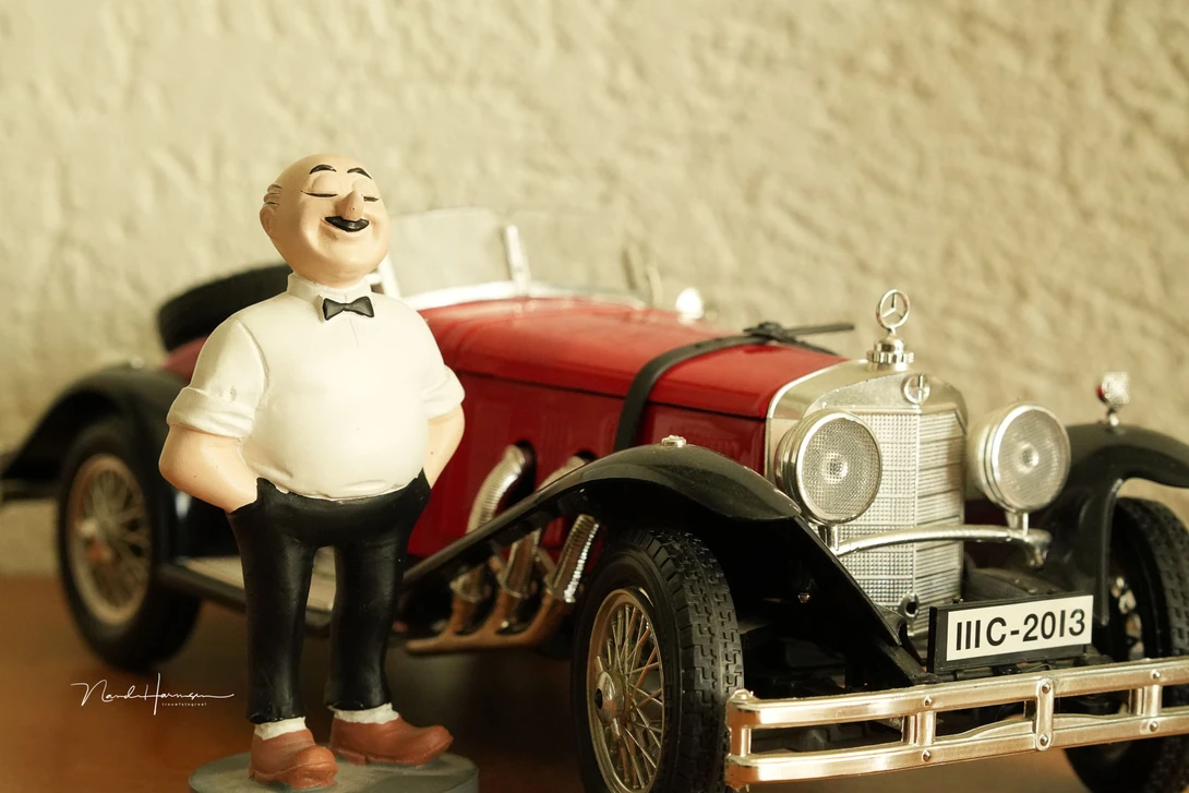 The test scene. This is a ISO 3,200 image which I find acceptable regarding noise levels.