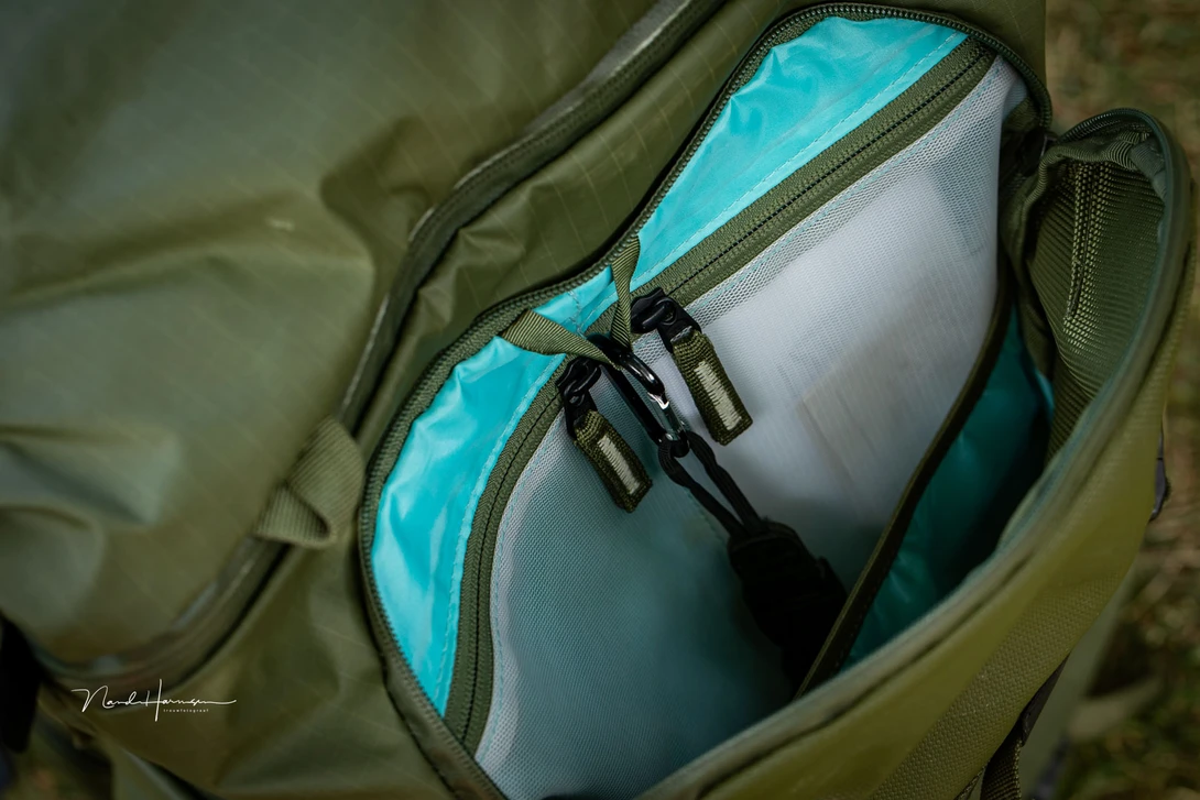 I wish there were more pockets, and a bit larger.