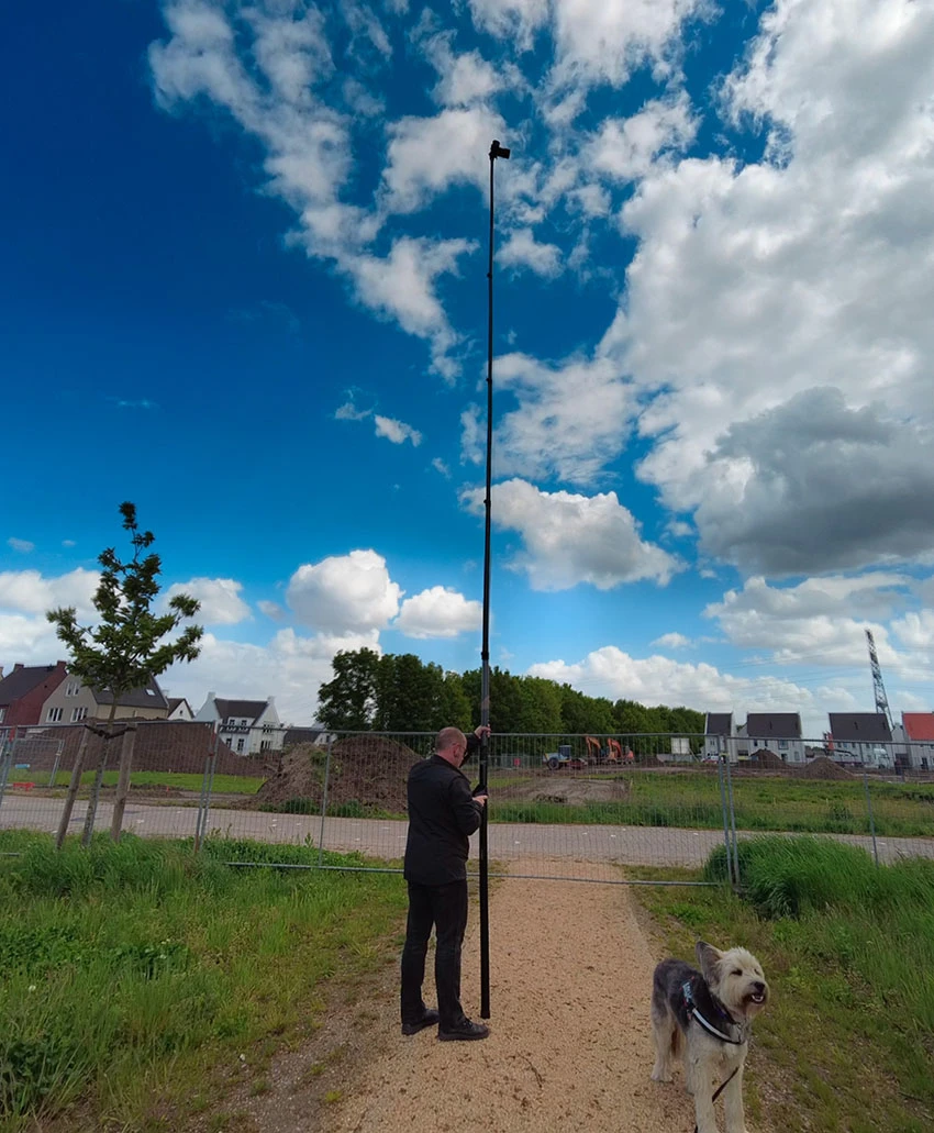 Remote live view is perfect for shooting on a pole.&nbsp;