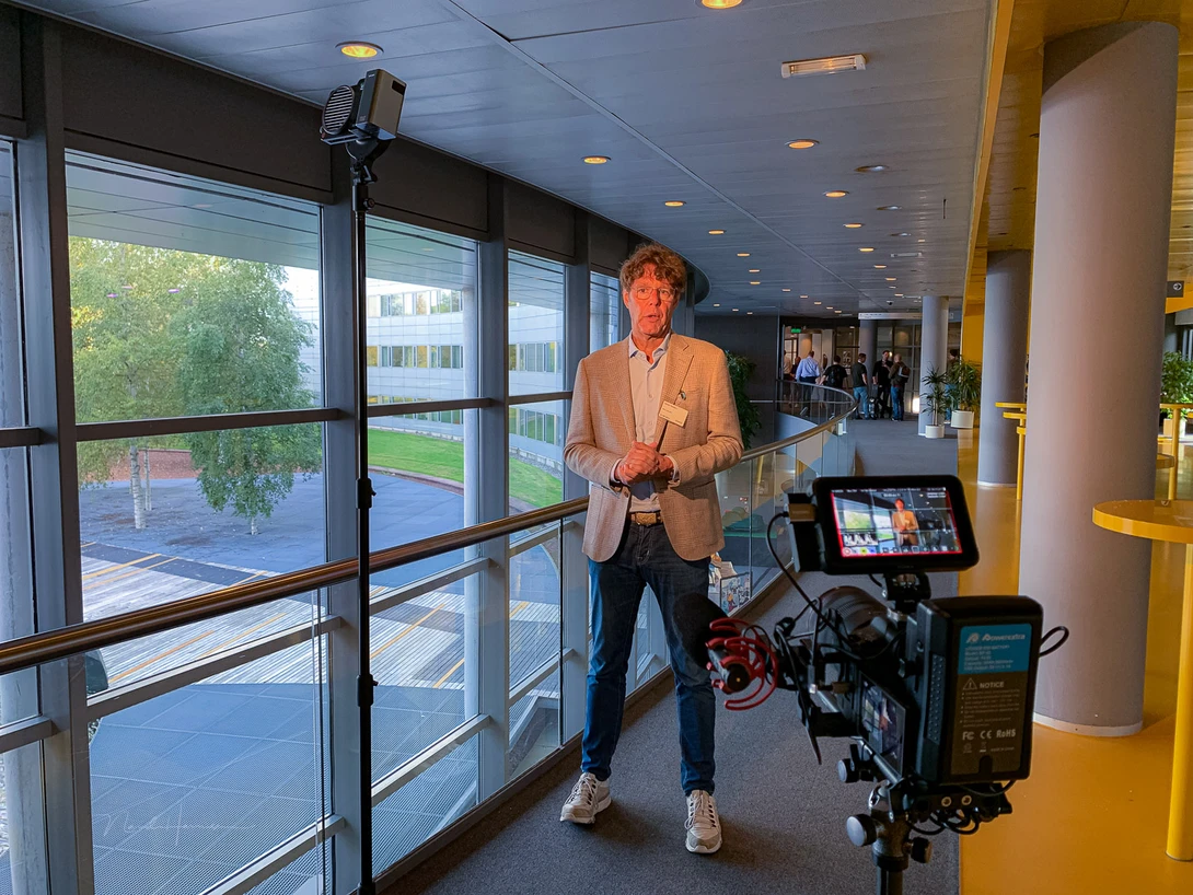 Using the Zhiyun Molus X100 on location. The small size makes it easy to take with you, or to set up. It's perfect for tight spaces as well.