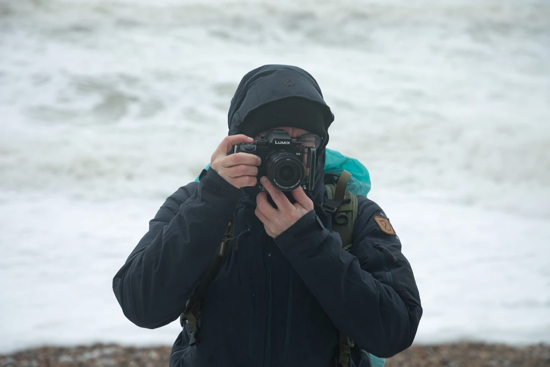 Shooting with the Lumix G9 II at the Opal Coast in France during a winter storm force 8.