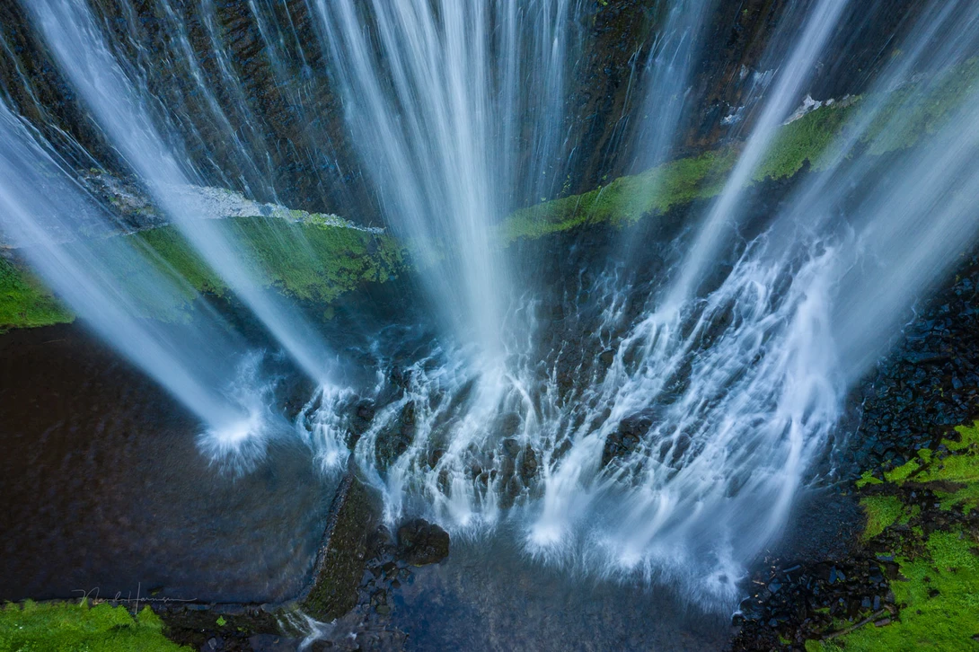 This Birds Eye view offered a nice set of lines. It only took an 1/3 sec exposure.