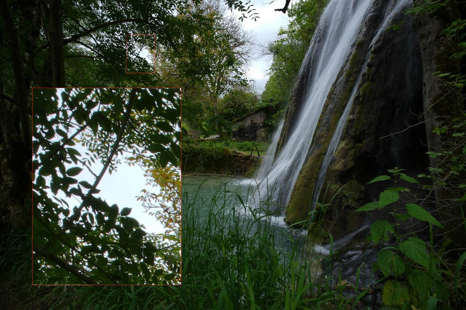There is some chromatic aberration if the in-camera lens correction is switched off. This is easily corrected.