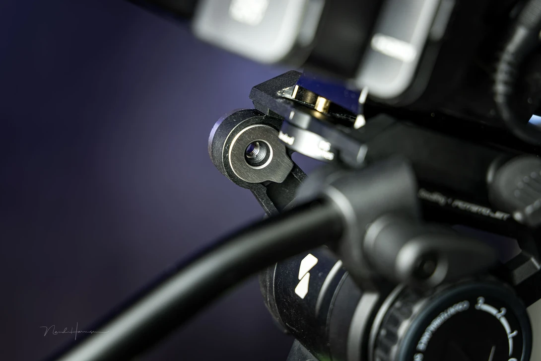 Easy to forget, but quite handy: a revet with flat screw that is magnetically attached.&nbsp;