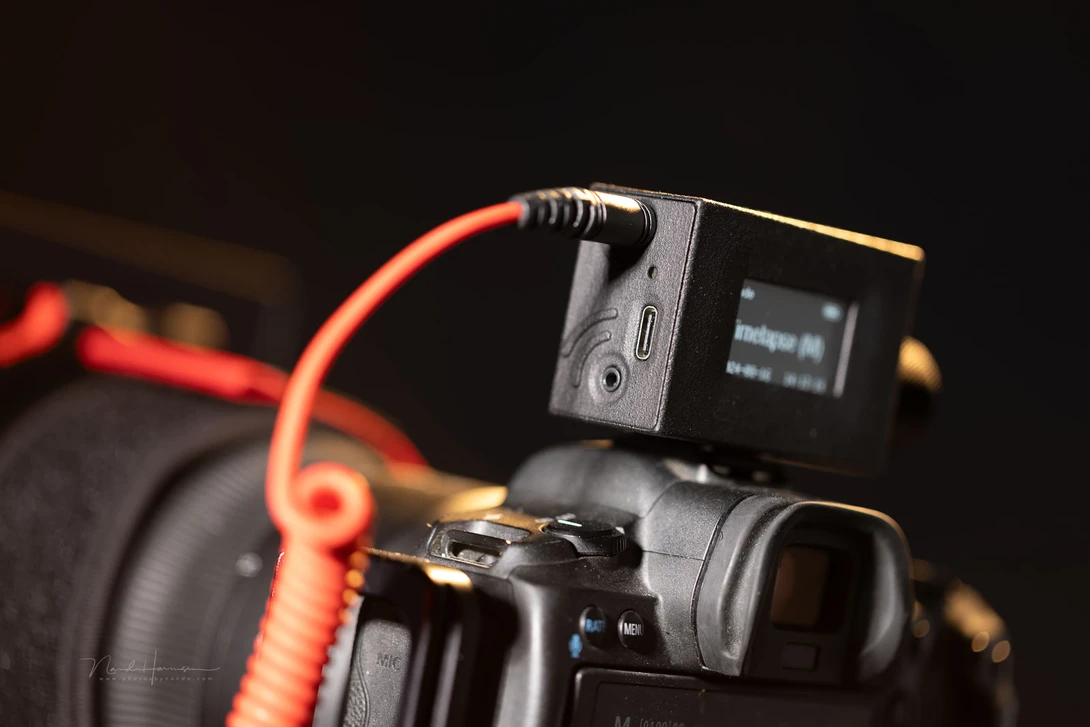 Two cameras can be connected, or one camera and a dolly slider. The USB-C charging port sits right in the middle.&nbsp;