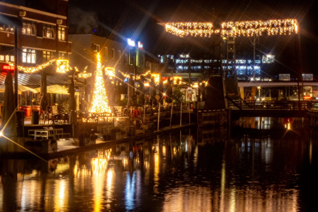 The image softness can cause too much loss in detail with this kind of photography. Look out for lights at the edge of the frame.&nbsp;