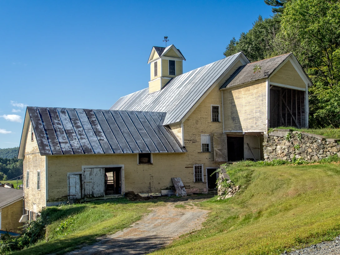The Meacham Barn, prior to restoration.