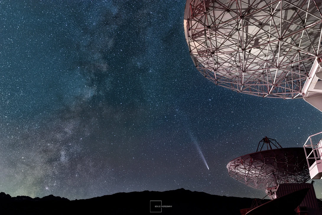 Radio telescope, Milky Way, and Comet
