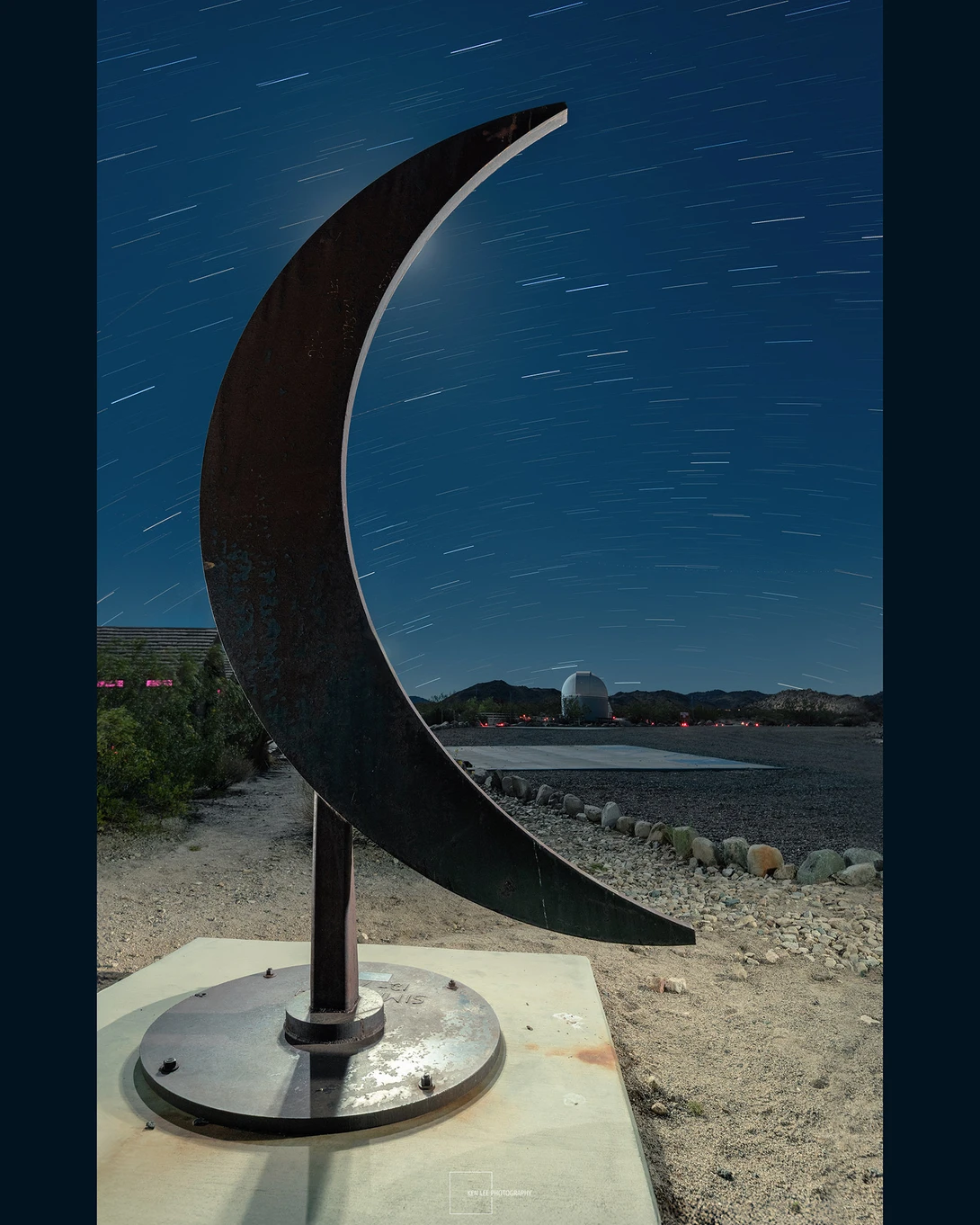 Star trails night photo, Crescent Moon by Simi Dabah at Sky's the Limit Observatory