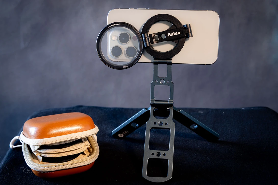 Fortunately, my smartphone tripod has a MagSafe itself, allowing the use of the filter holder.
