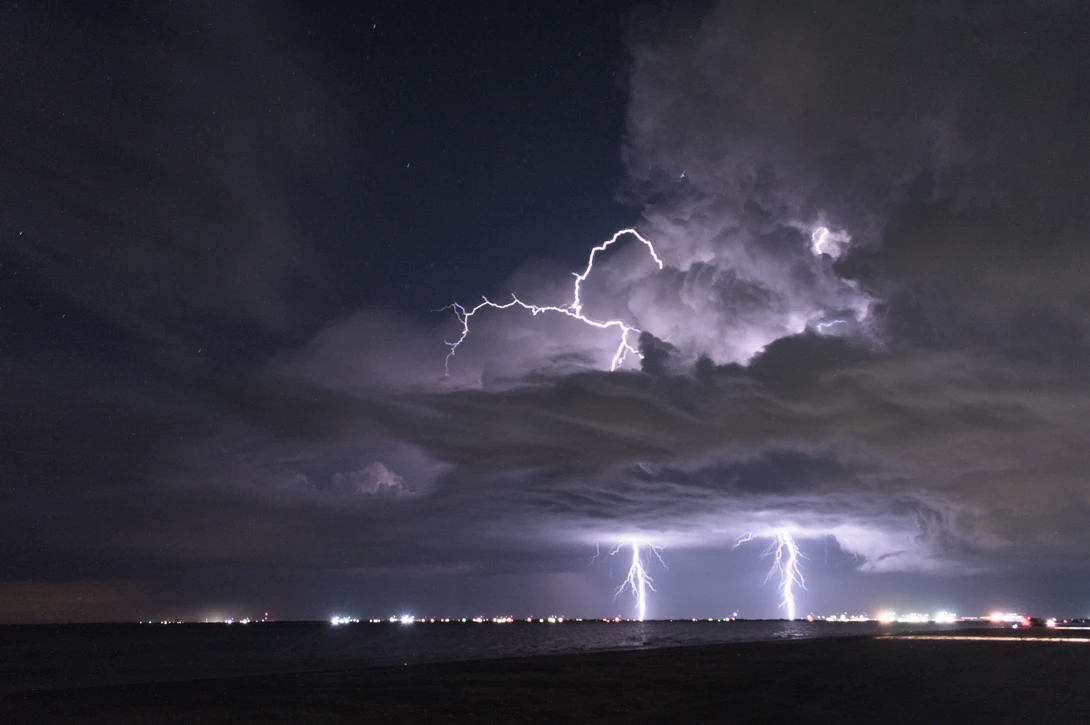 View Lightning 2 by Eric Zaal