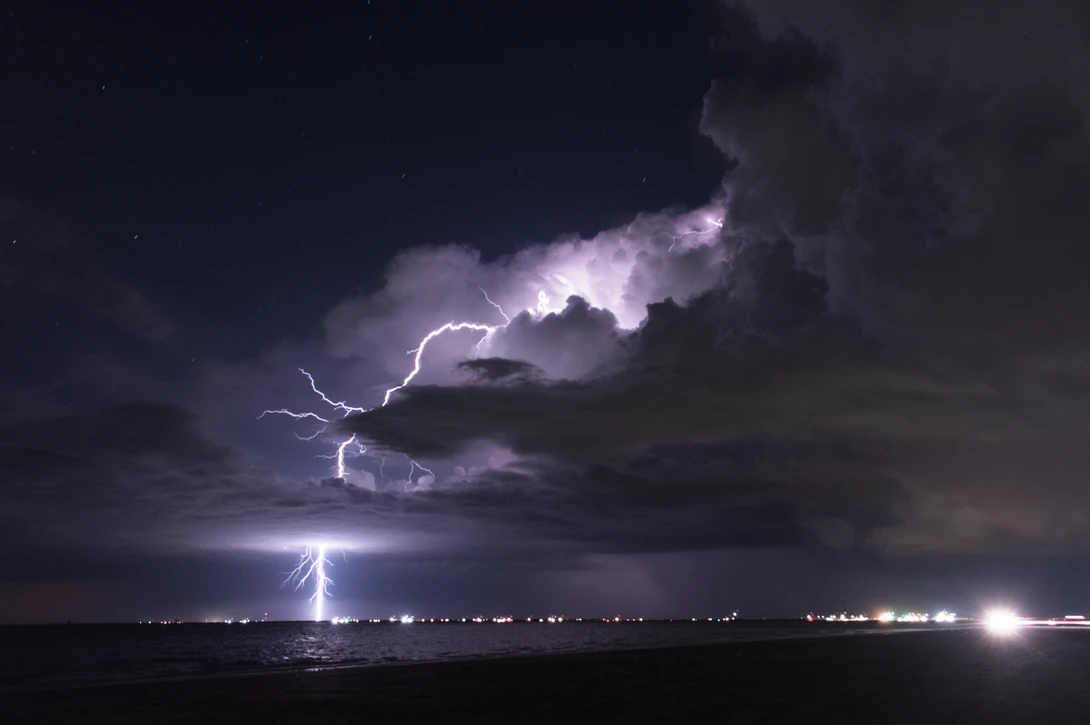 View Lightning 1 by Eric Zaal