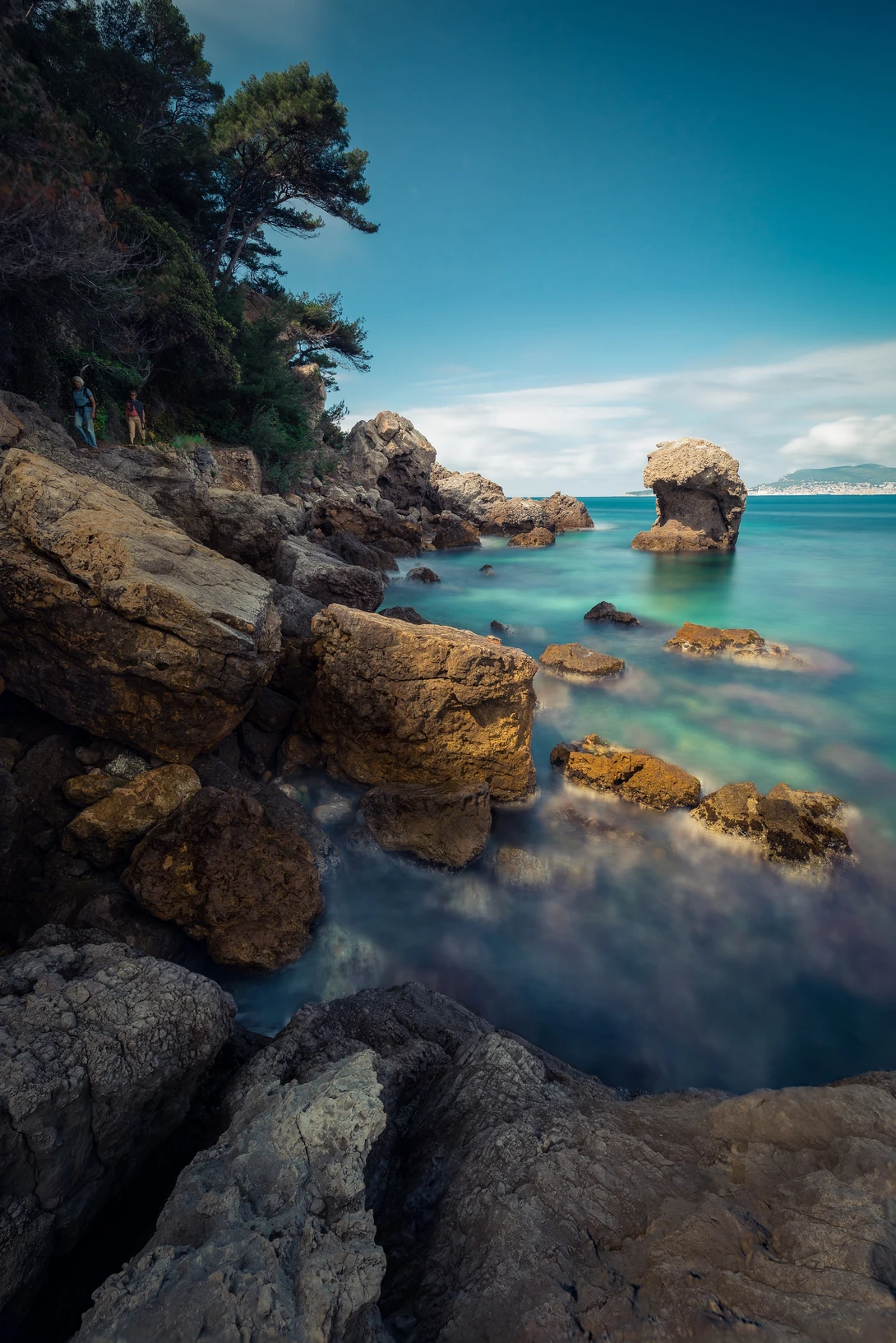 View Hiking trought the rocks by aurelien poulat