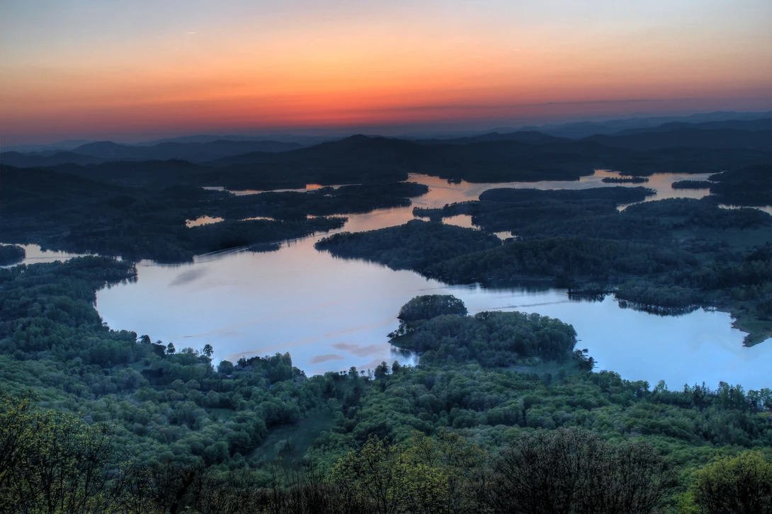 View Mountain Sunset Over the Lake by Andrew Smith