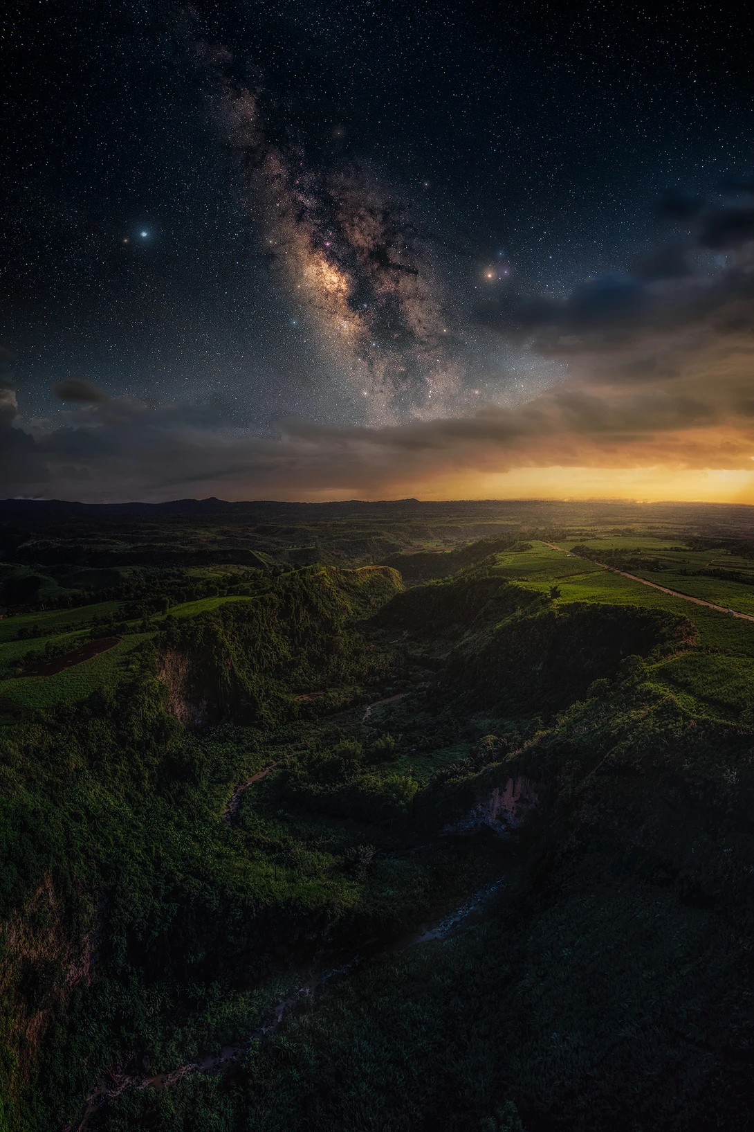 View db5ae9d6c50dc0253e4a0c0c1af7e66e.jpg by John Kimwell Laluma