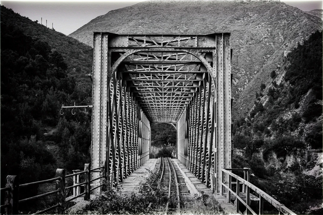 View old train bredge by moncef santos