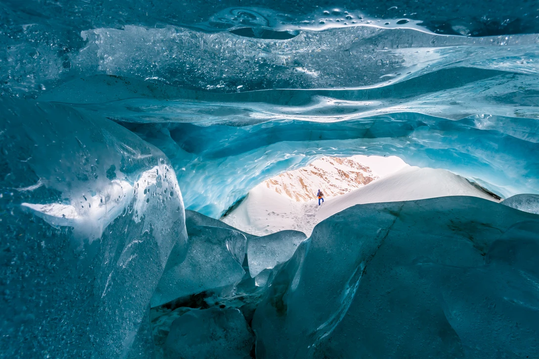 View Zinal glacier / Valle d'Anniviers, Switzerland by Jeroen Hribar