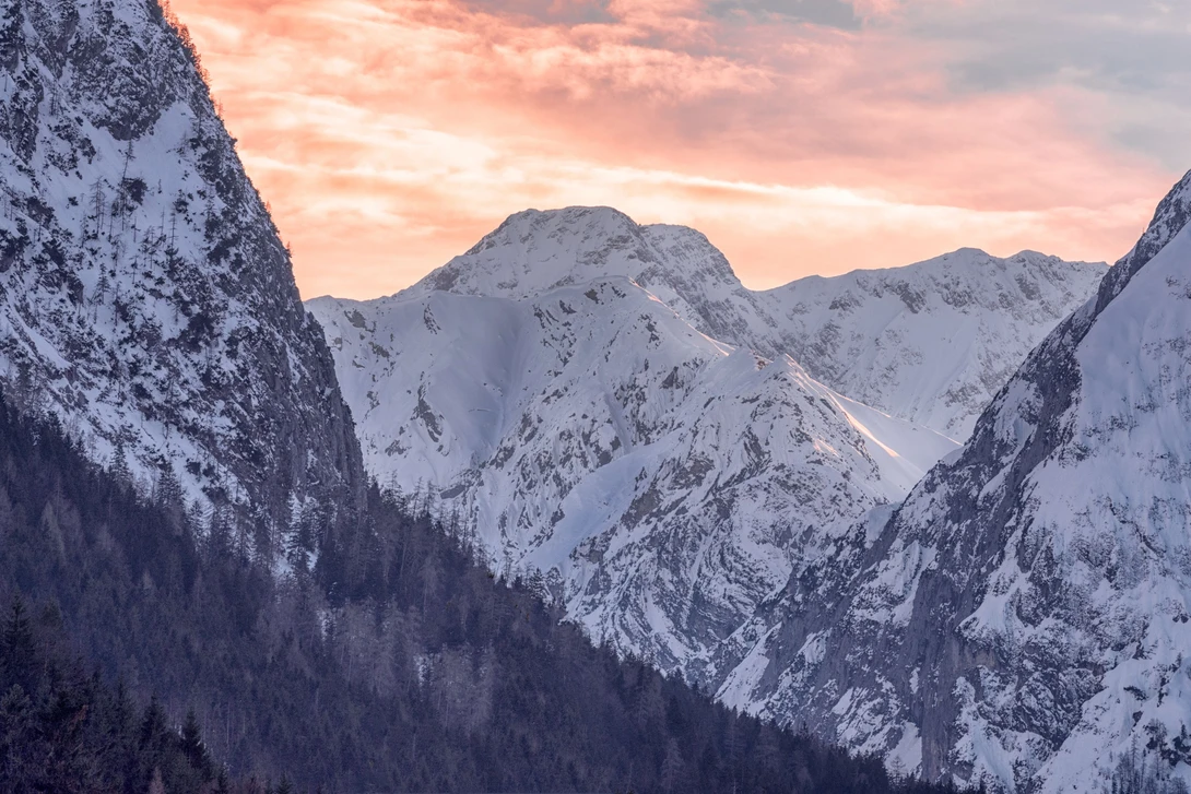 View 22d069946a3dd3a94f72b4446f4b0a6a.jpg by Matteo Frötscher