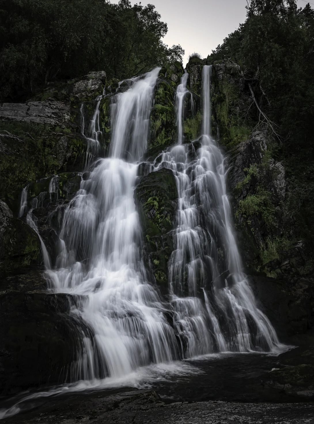 View 44ba42f6ca47b7f6fa6e61954f349032.jpg by Kjell Vikestad