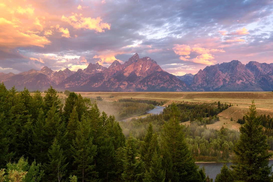 View de2983f9cfdd4ba6c7e891d6dc29bfa3.jpeg by Justin Snapp