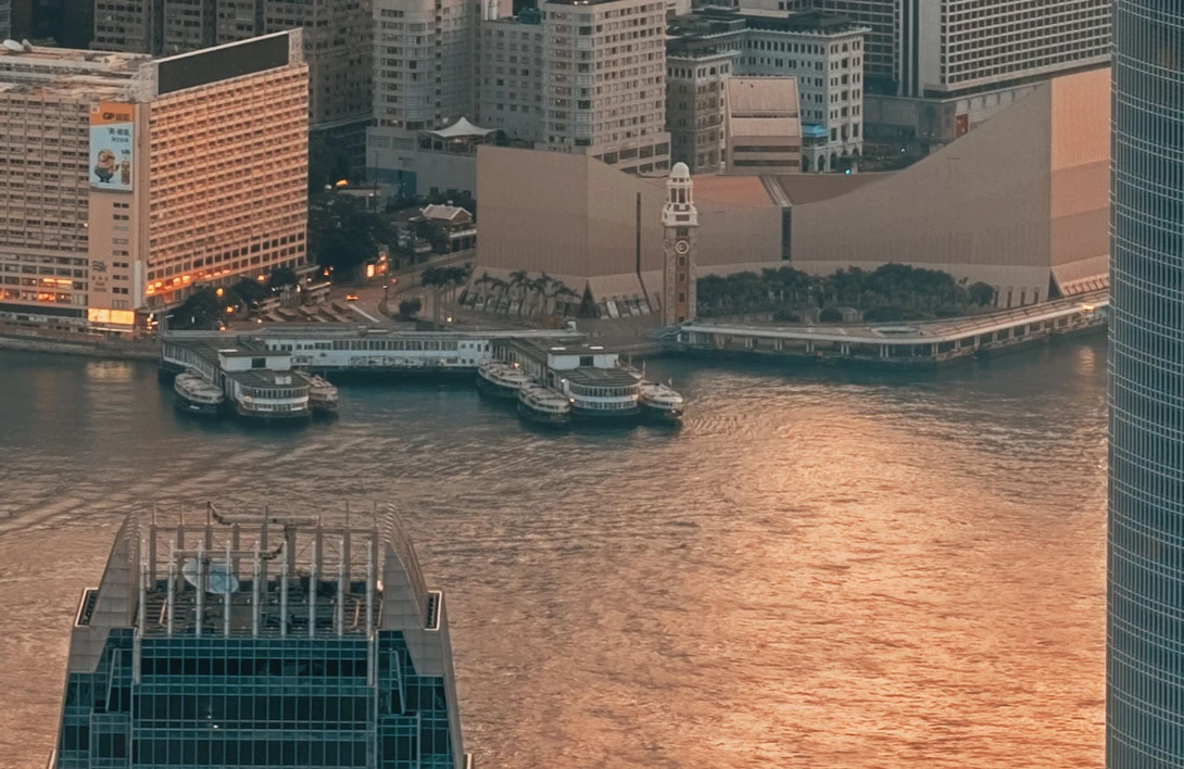 View a6f886c038e89cdca387cce8d4012679.jpg by Leo Zank