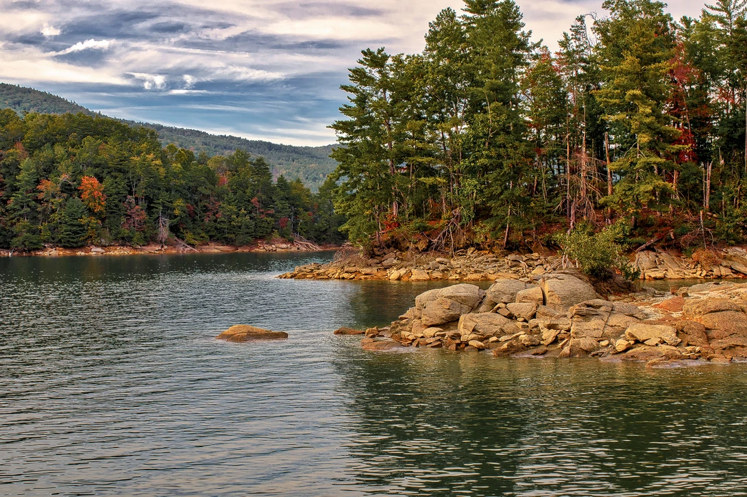 View d49bdd3548a30b80da42fde11c8183e3.jpg by Mark Guinn