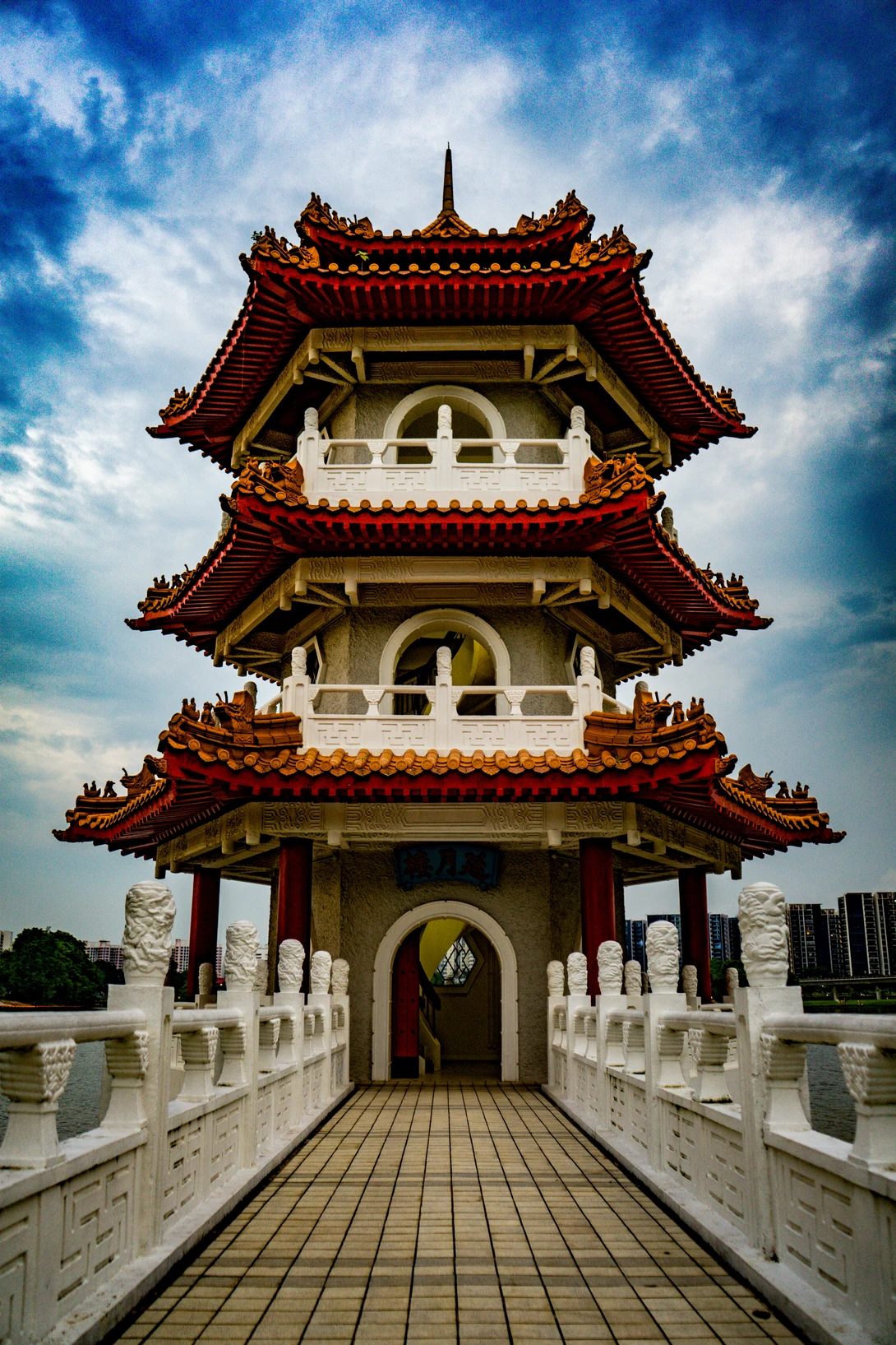 View 0b313856963d2f549d0cd9c0ddce0bf8.jpg by Andrew Lee