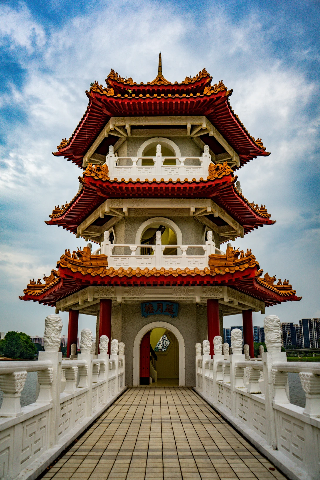 View ef723e43ded20e9b5b1e5af6992e7030.jpg by Andrew Lee