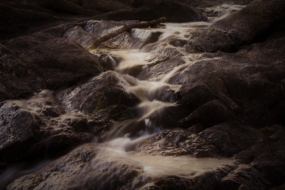 View f147b7dcc2ec20fd6ac3fa1c780a7b0a.jpg by Bobby Wood