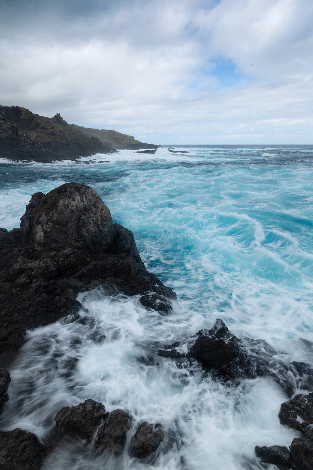 View 5cca2f10eb1049b81fe3f26d00978f63.jpg by Geoffrey Gilson