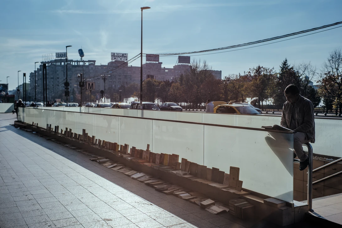 View da0f500d242ddb89a154d5c21ae04eac.jpg by Alejandro Ilukewitsch