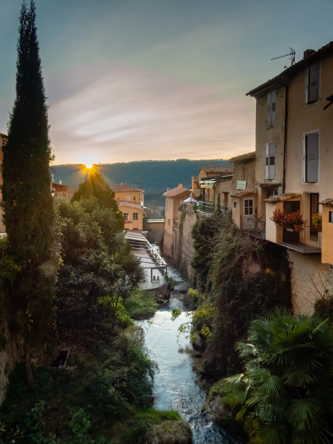 View 3f0a0a67dea4f5cde506faab3c2caf7d.jpg by Nick B