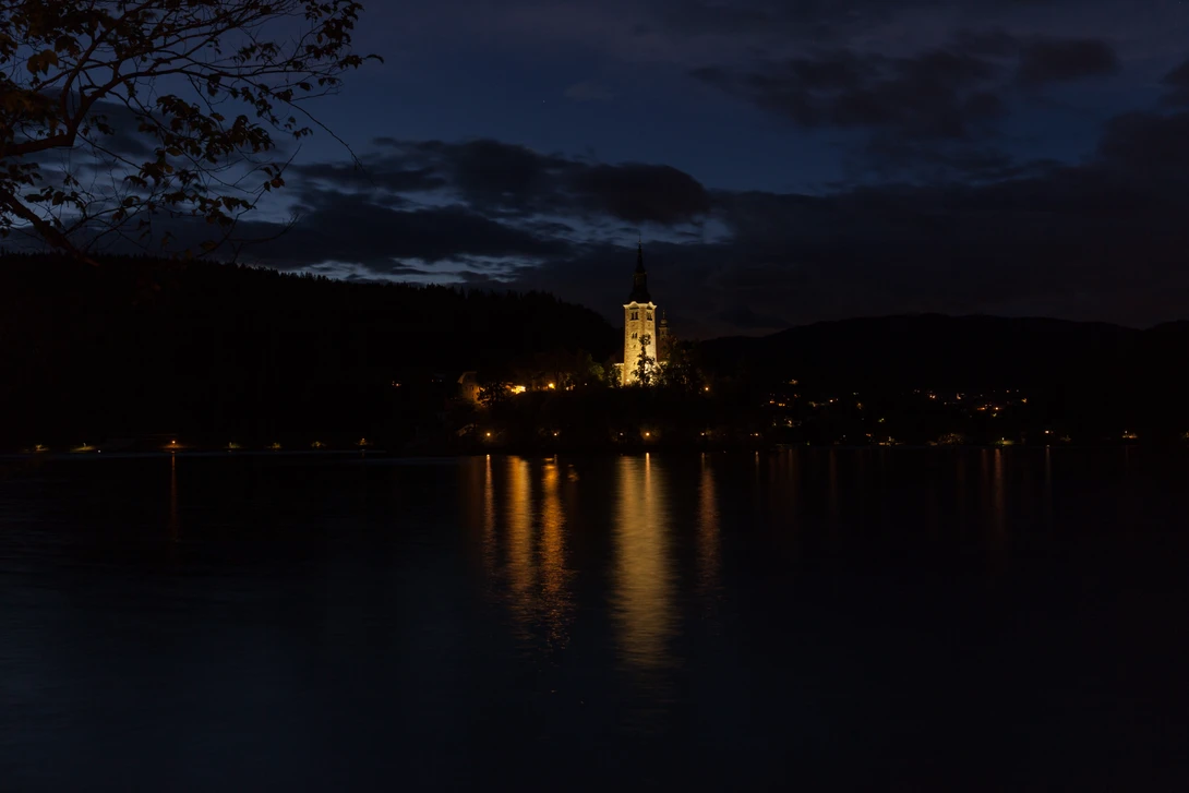 View 72afea262d2349510047e9ab61e68ab6.jpg by Radisa Zivkovic
