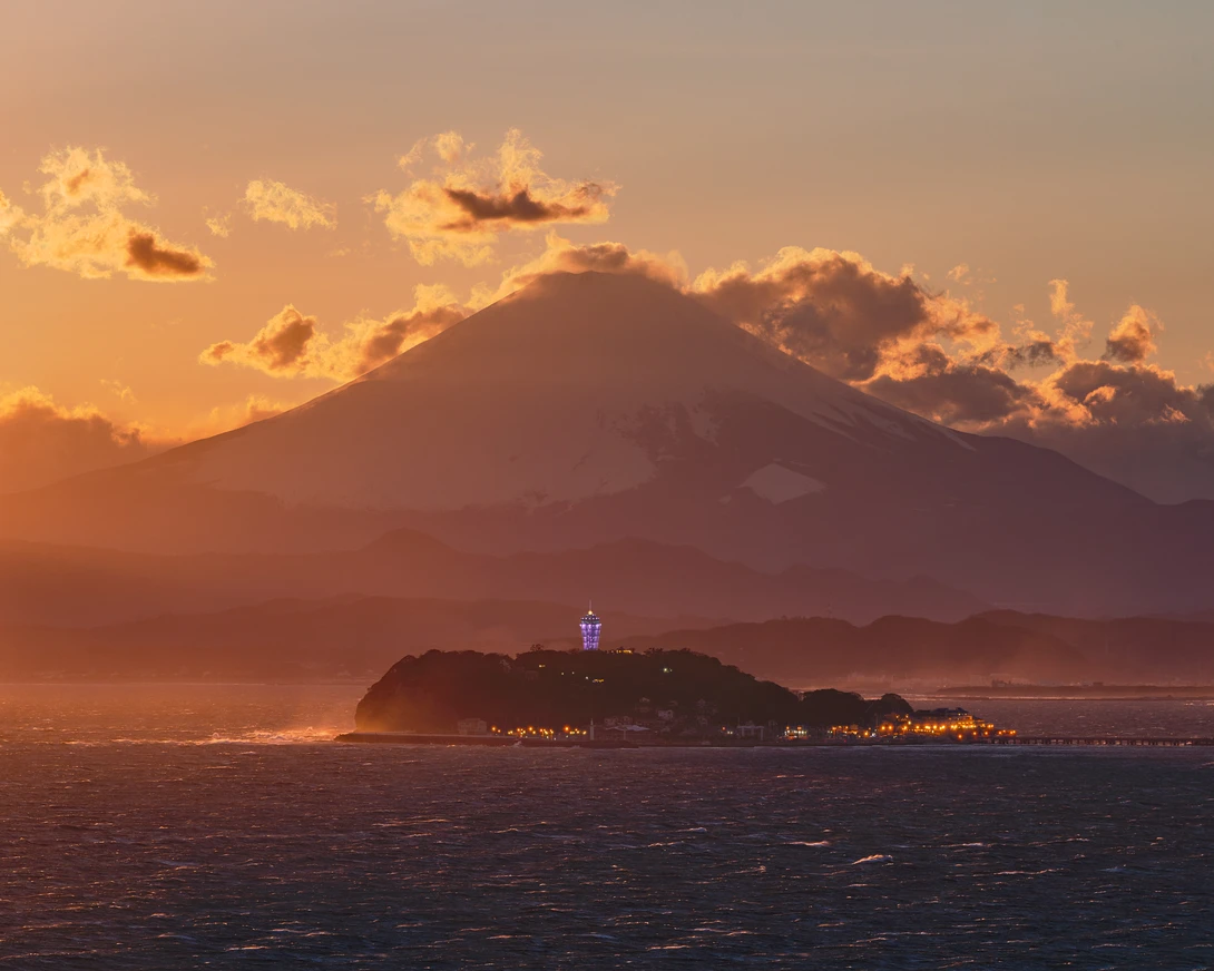 View 898db7479d07e32de3583b5cbf273281.jpg by Jordan McChesney