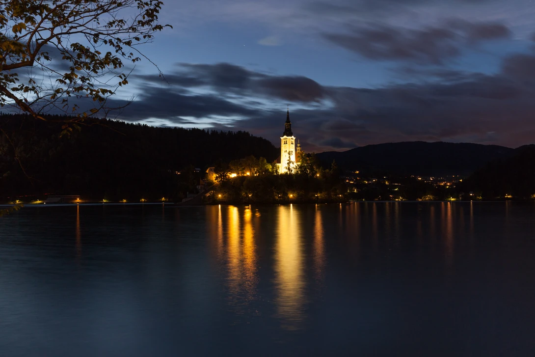 View c5fe71bbd0995850f8bc1c12277504dc.jpg by Radisa Zivkovic