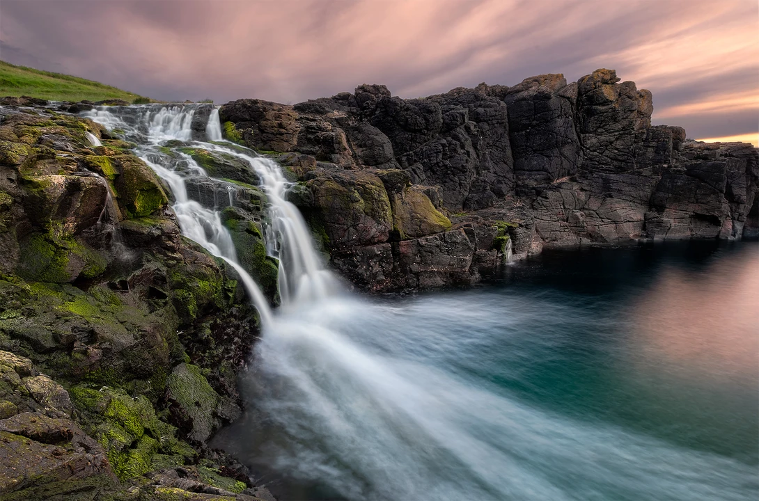 View 665708492e2a862c6848e64cd70c509b.jpg by Chris Hawkins