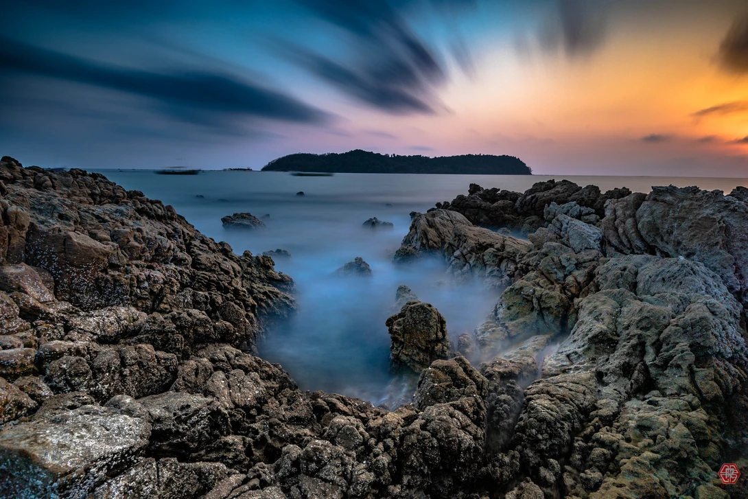 View 6be0aa22f83947b7821d6d4d0f341e62.jpg by Oscar Kaung
