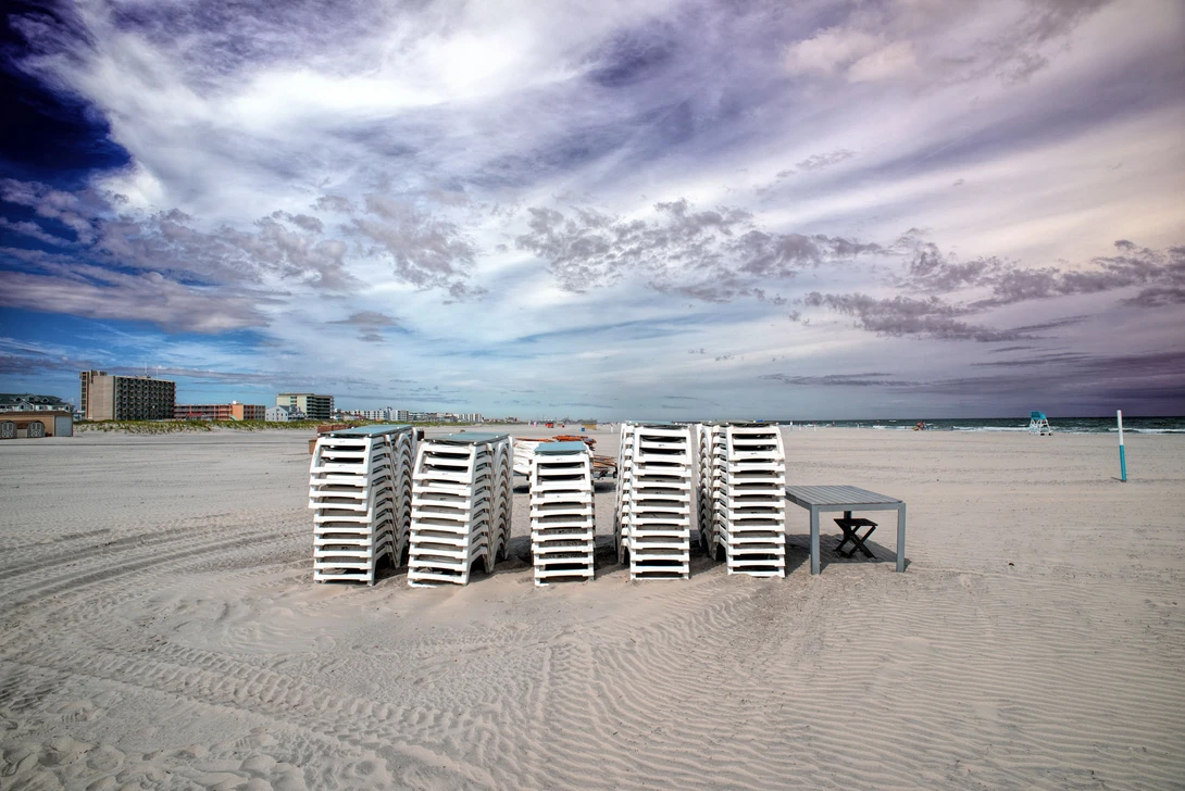 View ca4d73f7eee8898243d5bdc990638390.jpg by Andrew Williams
