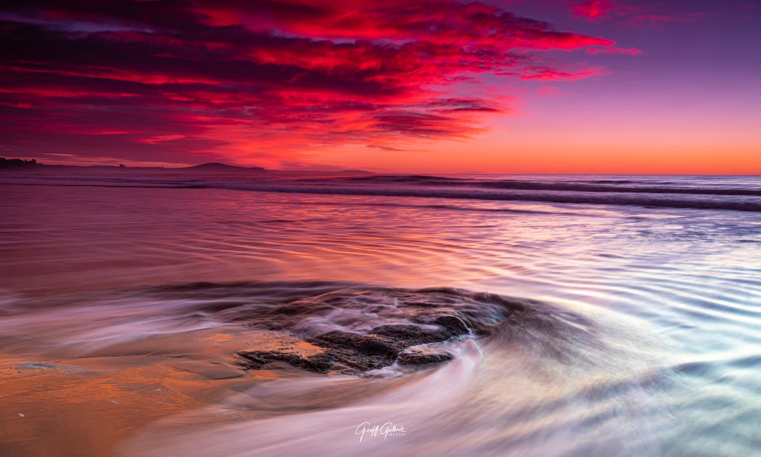 View 626e2dd84967ef57cd20614fb653aab4.jpg by Geoff Guthrie