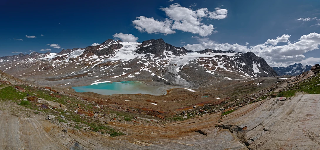 View 63978205c8c611d7c500d50fbdee2fc8.jpg by Giulio Roman