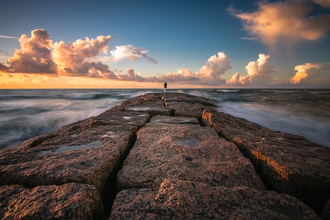 View 2088deb1e3bdc7f982d7acd9dfff4081.jpg by Trevor Parker
