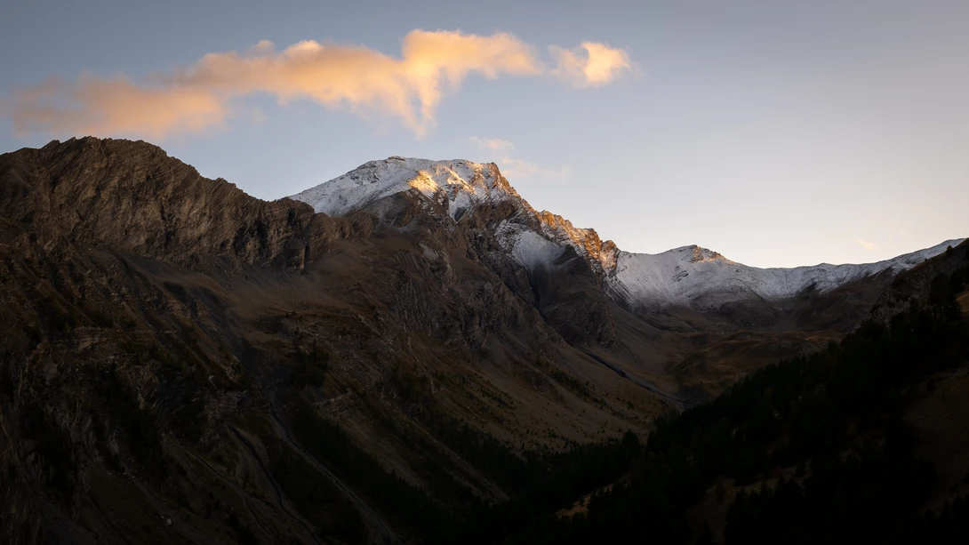 View 53d9216122b24851b188d24450869d57.jpg by Nick B
