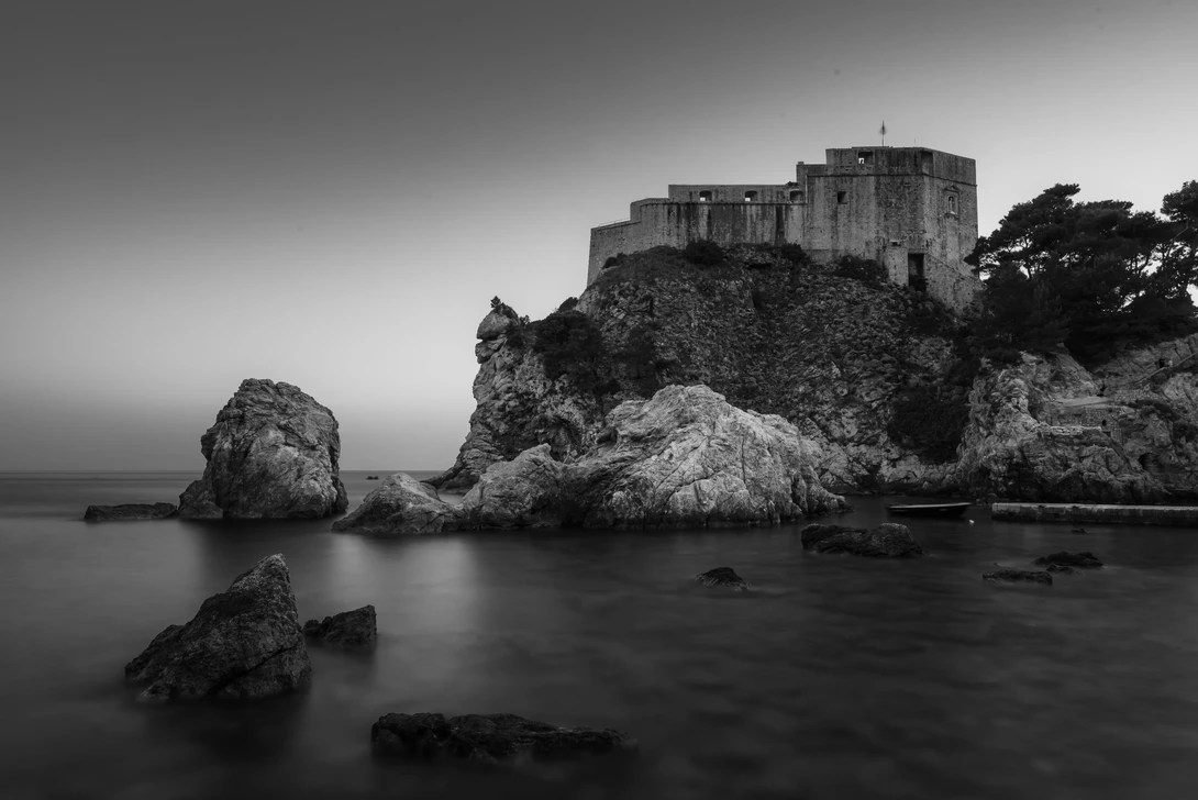 View 7be7618a4ad5c1ef04c1f967147faf32.jpg by Josh Sanders